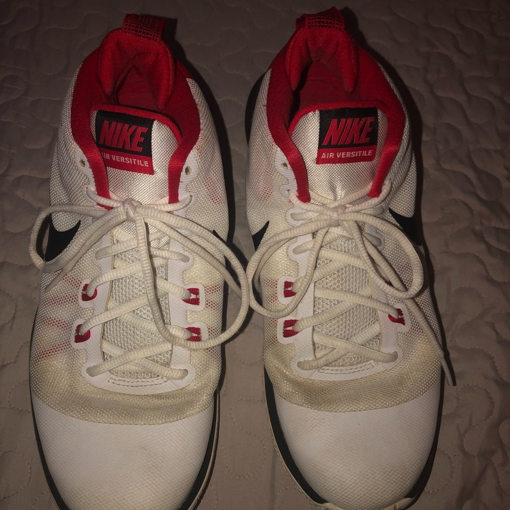 Nike Air Versatile